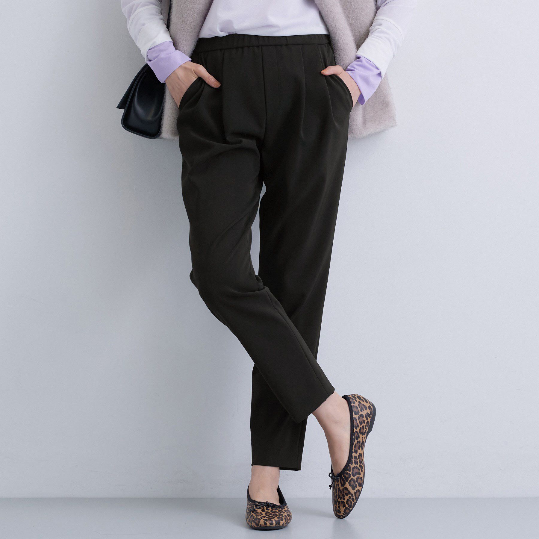 INDIVI「人気NO.1【褒められパンツ／高ストレッチ／ウエストゴム】タックテーパードパンツ」|その他|