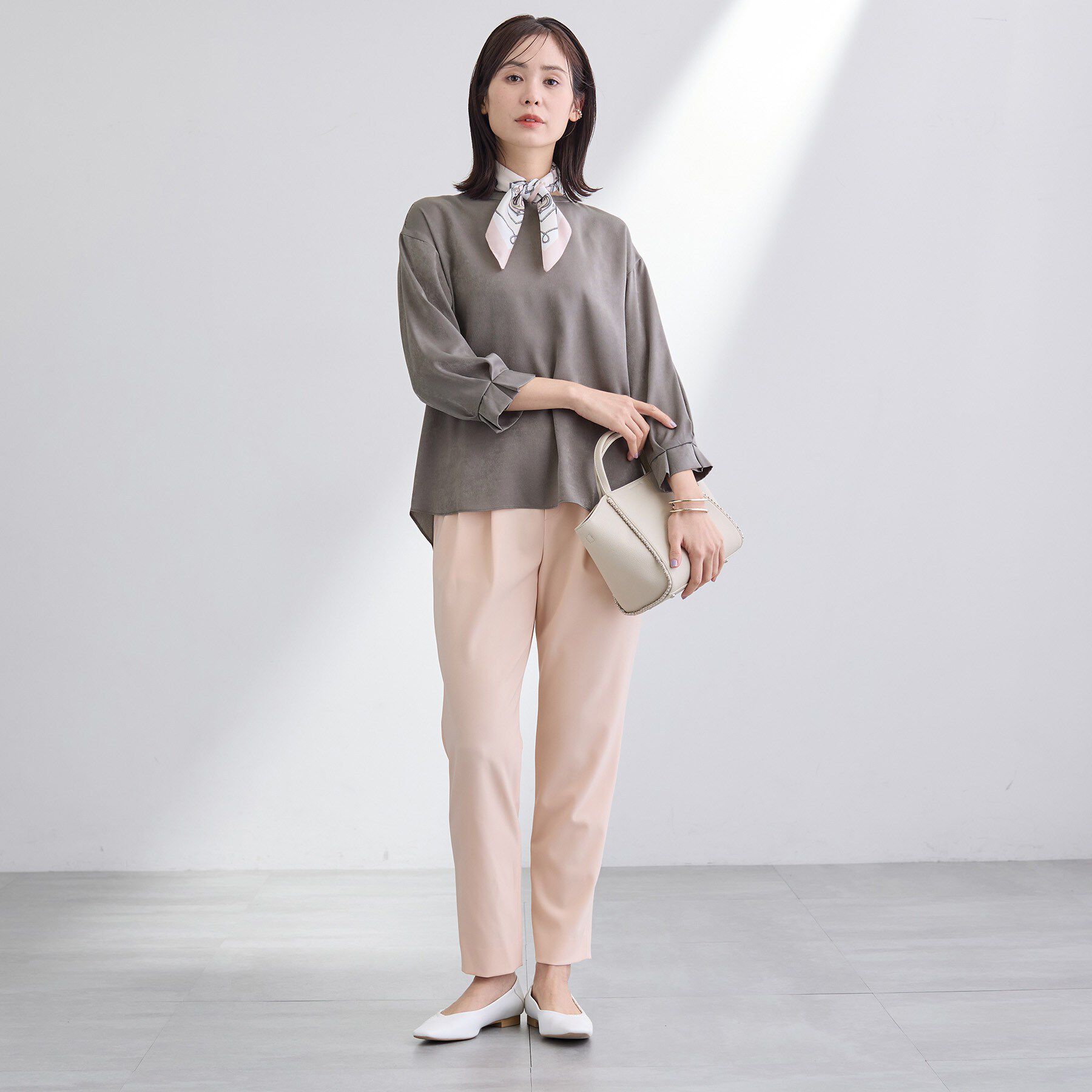 INDIVI「【セットアップ可能】スエード調サテンブラウス」|シャツ・ブラウス|