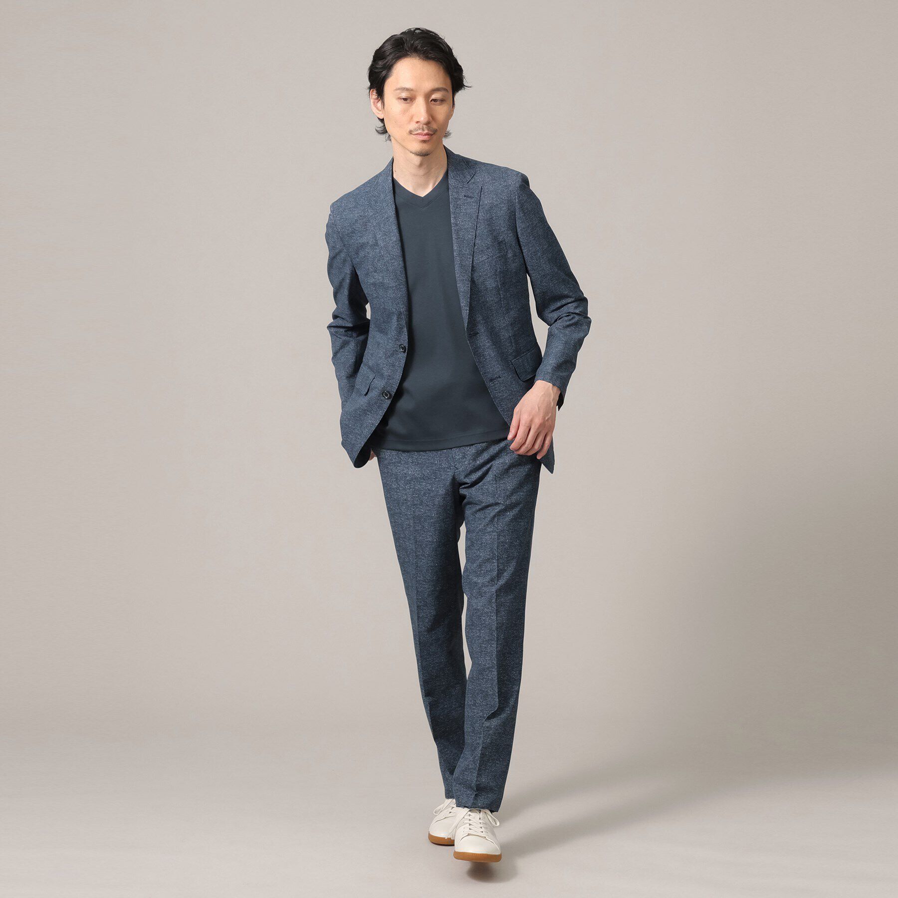 TAKEO KIKUCHI「【抗菌防臭】ジャケットインナー 半袖 Vカットソー」|Tシャツ・カットソー|