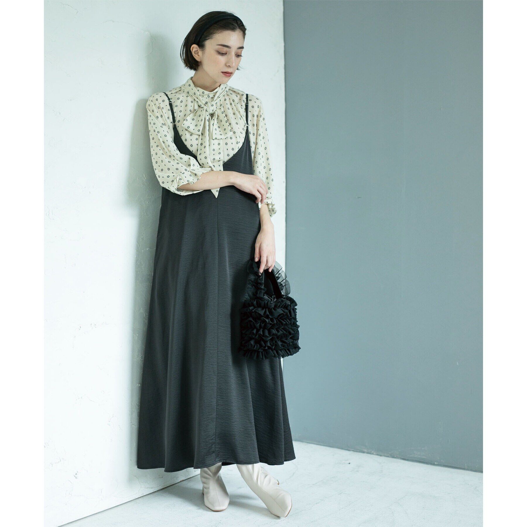 OPAQUE.CLIP「2WAY ヴィンテージサテンキャミワンピース【洗濯機洗い可】」|ワンピース|チャコールグレー(0