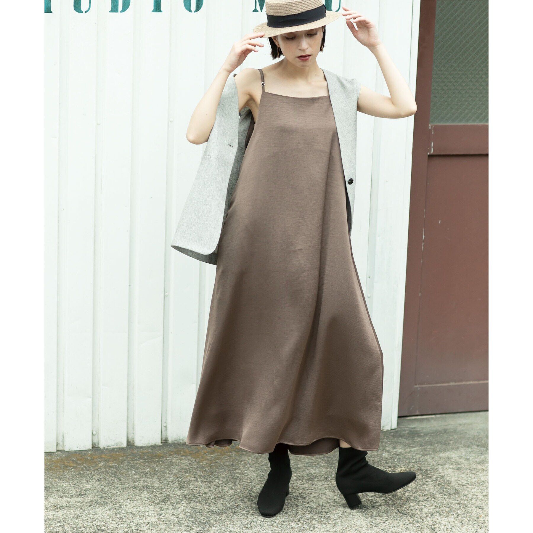 OPAQUE.CLIP「2WAY ヴィンテージサテンキャミワンピース【洗濯機洗い可】」|ワンピース|ブラウン(044)