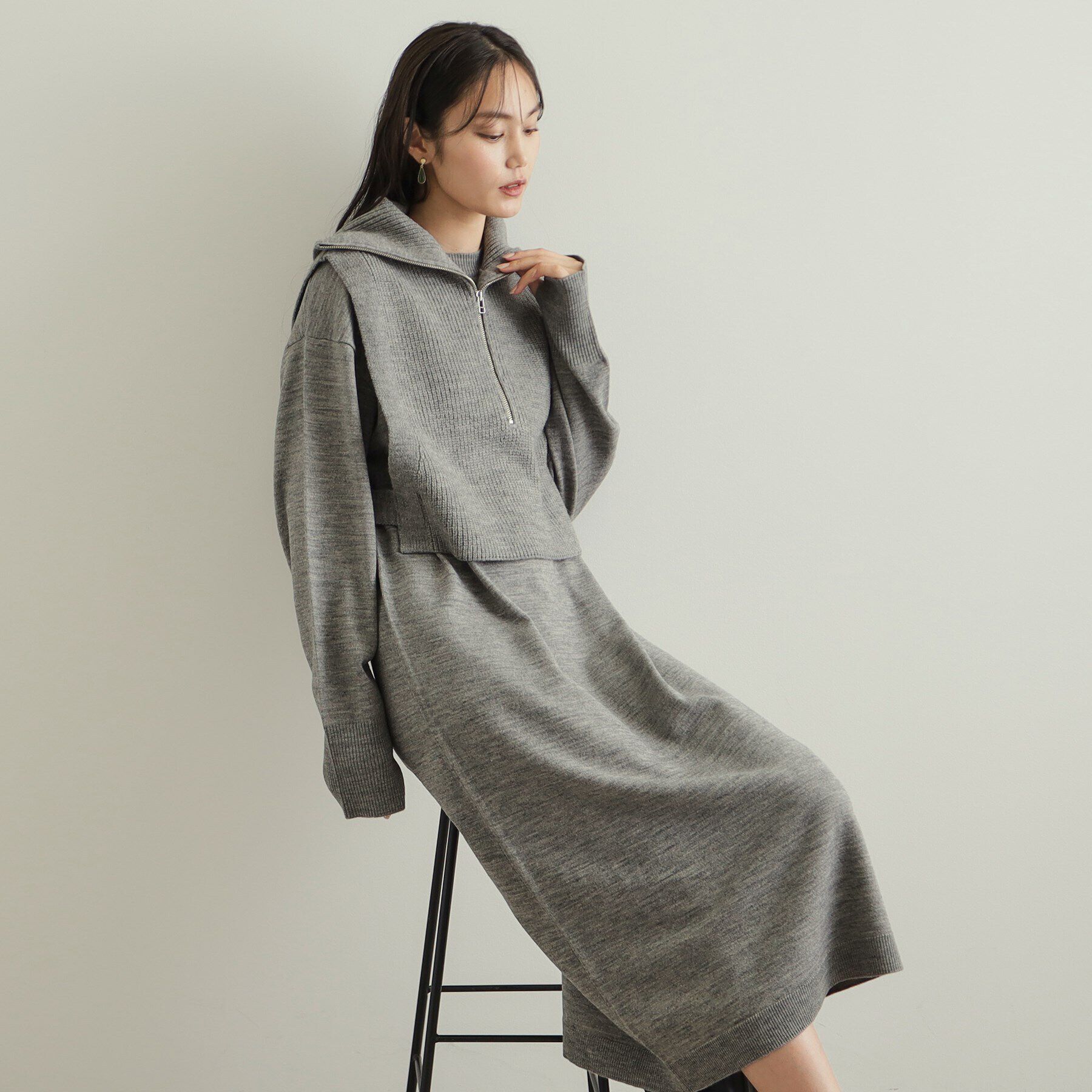OPAQUE.CLIP「≪ツインセット≫ハーフZIPベスト&times;ニットワンピース【洗濯機洗い可】」|ワンピース|グレー(012)