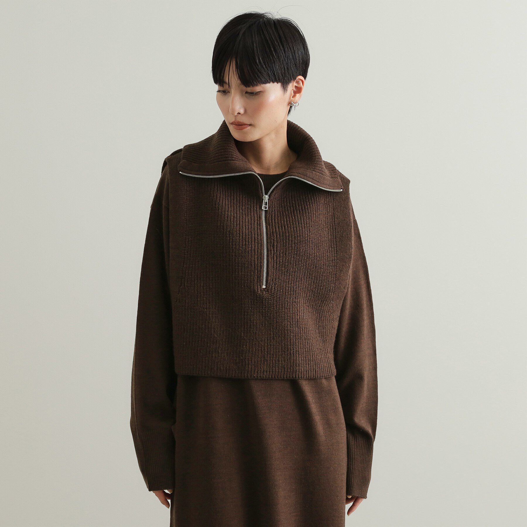 OPAQUE.CLIP「≪ツインセット≫ハーフZIPベスト&times;ニットワンピース【洗濯機洗い可】」|ワンピース|