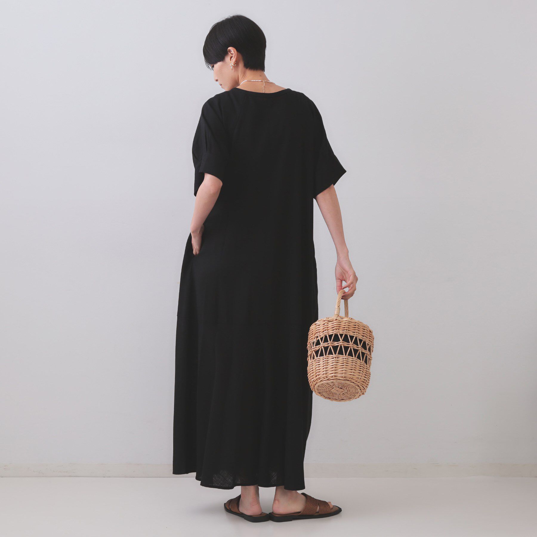 OPAQUE.CLIP「レーヨン麻キーネックワンピース【洗える】」|ワンピース|