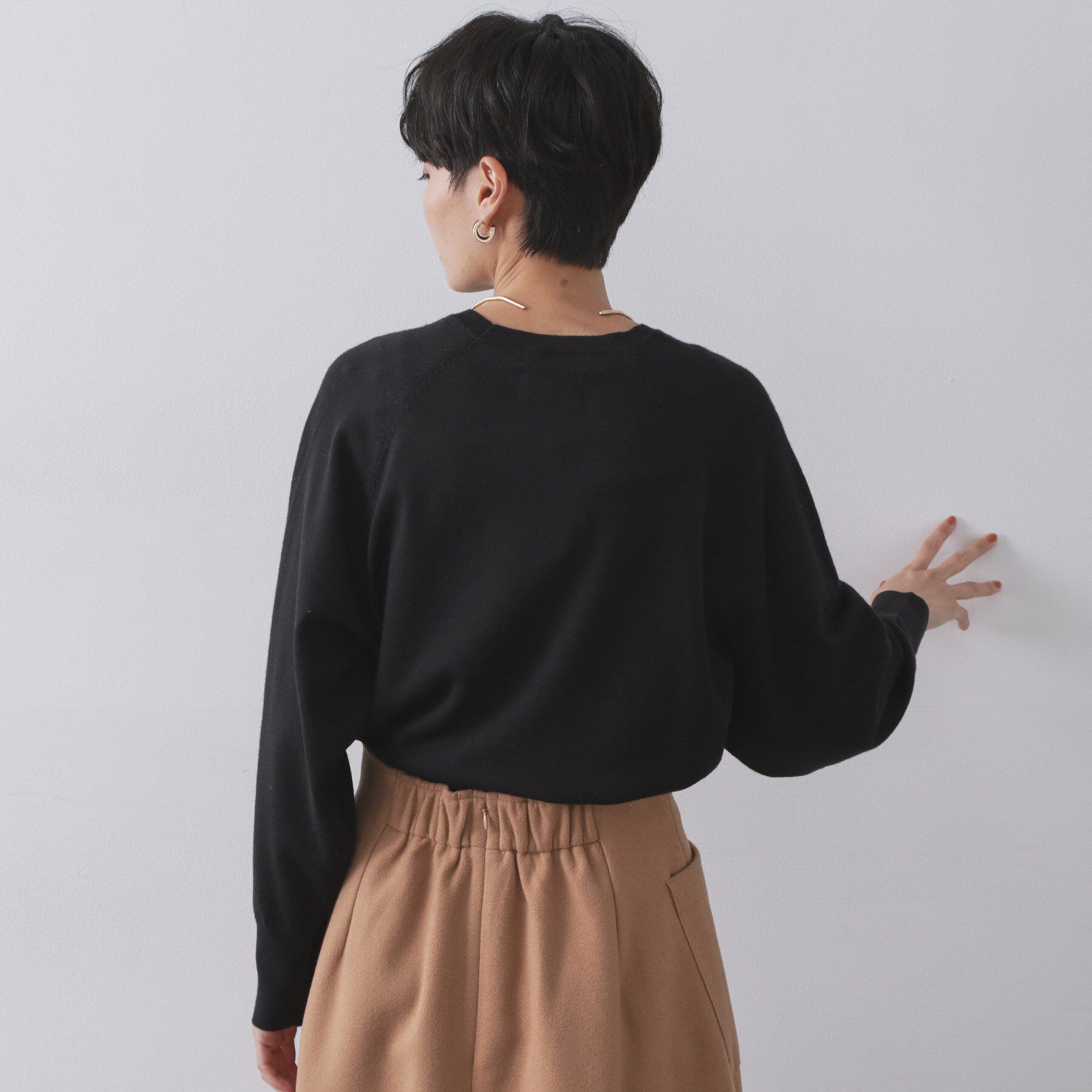 OPAQUE.CLIP「ラグランクルーネックニット/エクストラファインメリノウール【THEシリーズ/洗濯機OK】《6col/」|ニット・セーター|