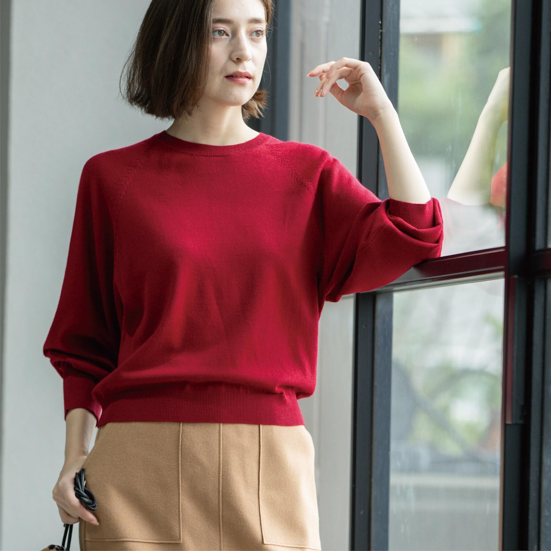 OPAQUE.CLIP「ラグランクルーネックニット/エクストラファインメリノウール【THEシリーズ/洗濯機OK】《6col/」|ニット・セーター|レッド(063)