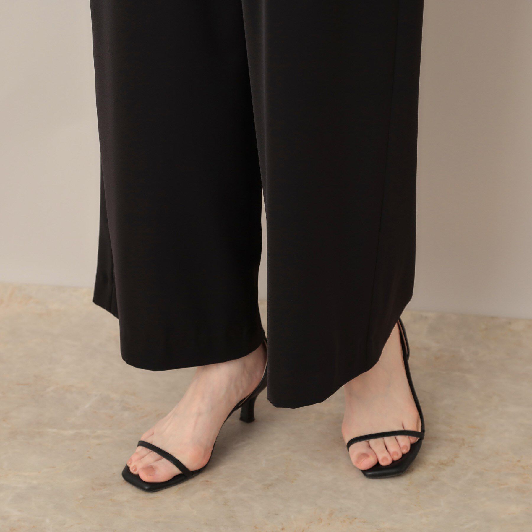 Couture broach「【マルチデザイン・楽ちん】フェイクパール リラックスワイドパンツ」|その他|