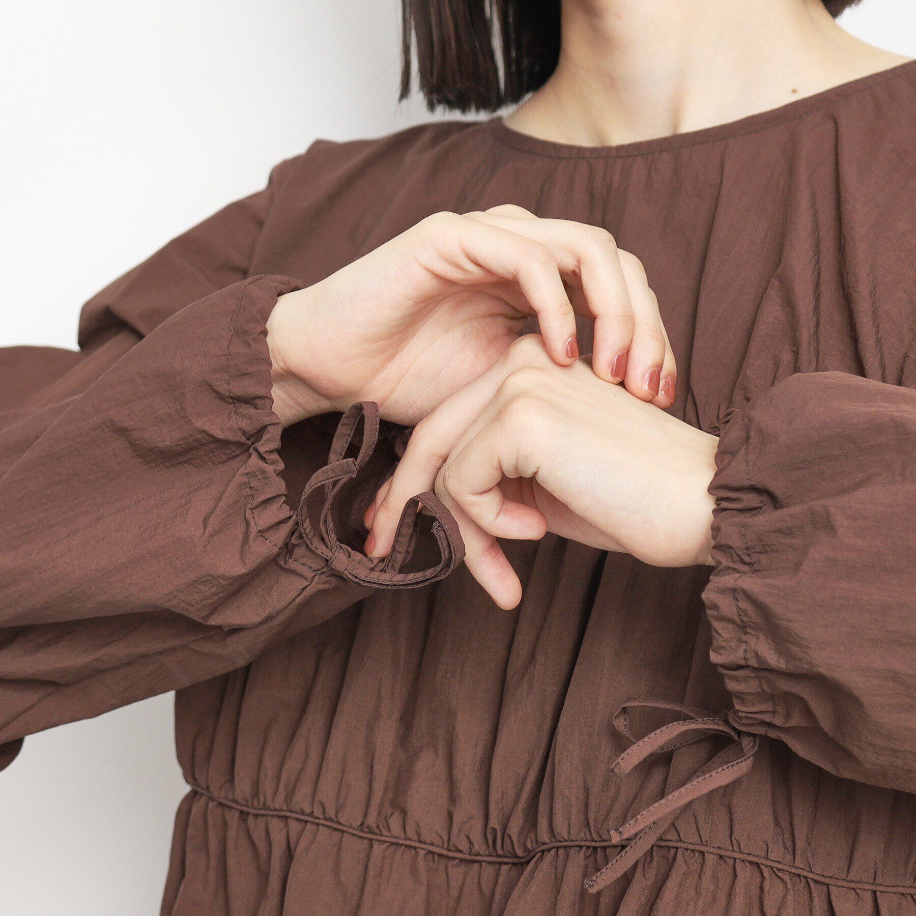 THE SHOP TK「ナイロンシャーリングブラウス【洗える】」|シャツ・ブラウス|