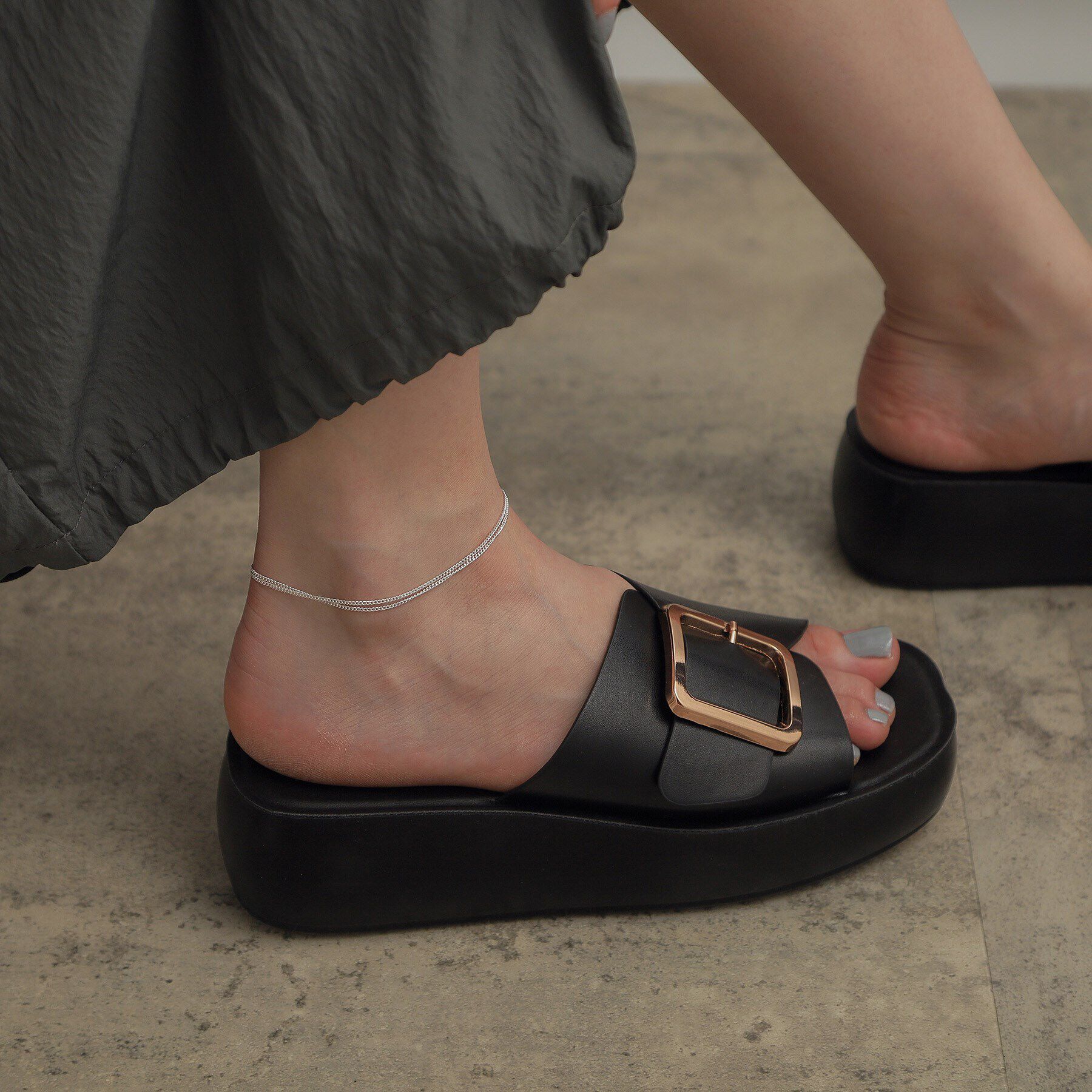 COCOSHNIK ONKITSCH「シルバー カーブチェーン ダブルアンクレット」|アンクレット|