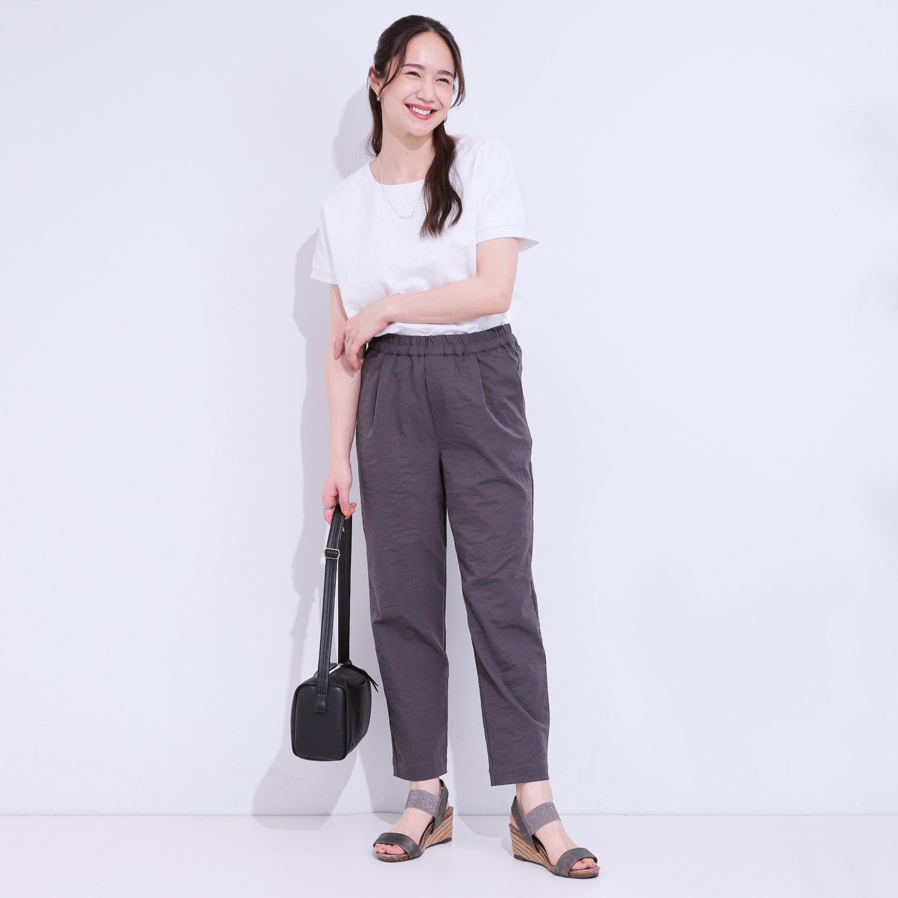 SHOO･LA･RUE「【S-LL】一枚でサマ見え フローラル刺繍トップス」|Tシャツ・カットソー|