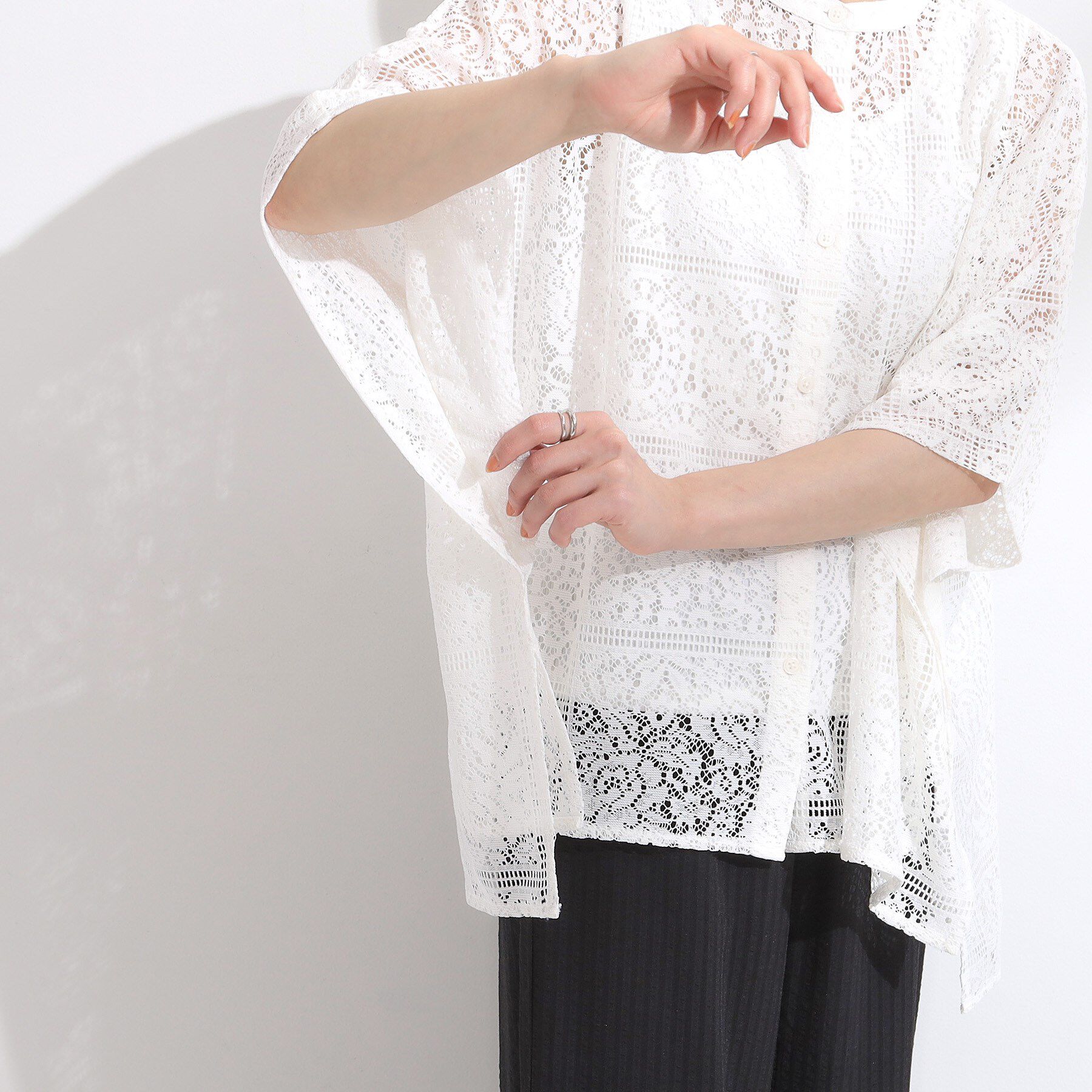 SHOO･LA･RUE「大人レトロスタイルに レースポンチョシャツ」|シャツ・ブラウス|