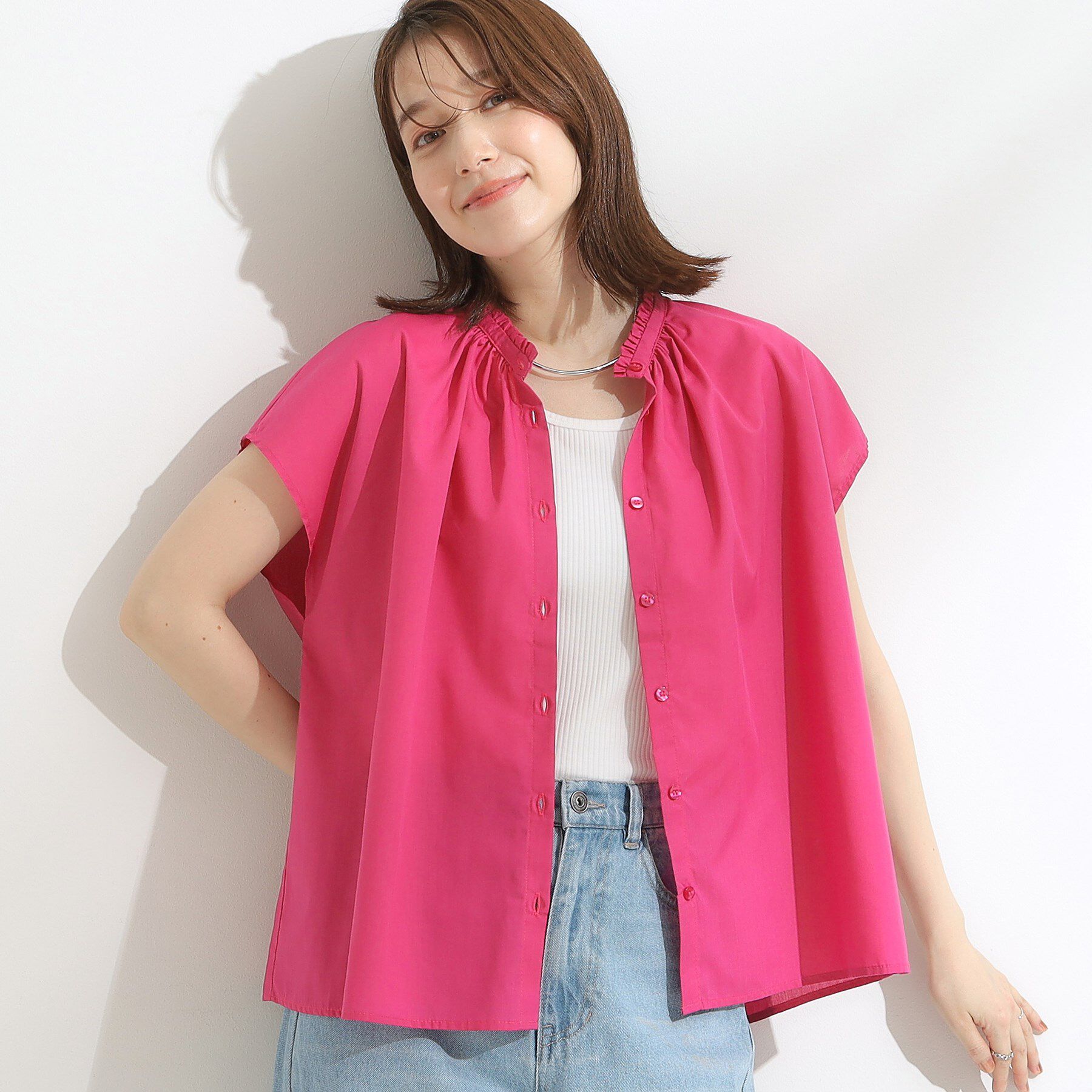 SHOO･LA･RUE「【洗える/S-LL】プチフリル襟が女性らしい フレンチスリーブシャツ」|シャツ・ブラウス|ピンク(073)