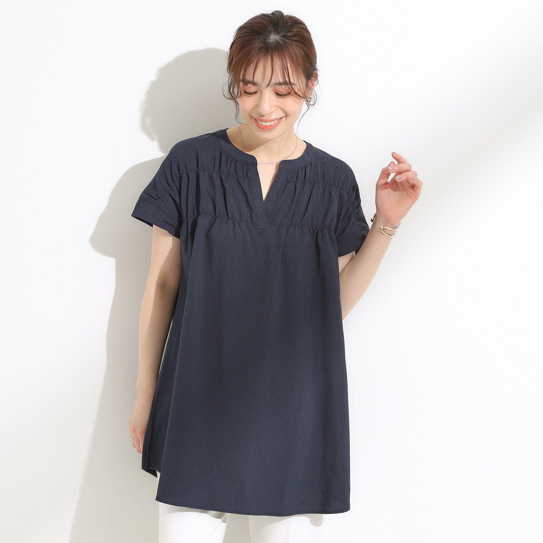 SHOO･LA･RUE「【S-LL/ひんやり/体型カバー】サッカーストライプ Aラインチュニックブラウス」|チュニック|