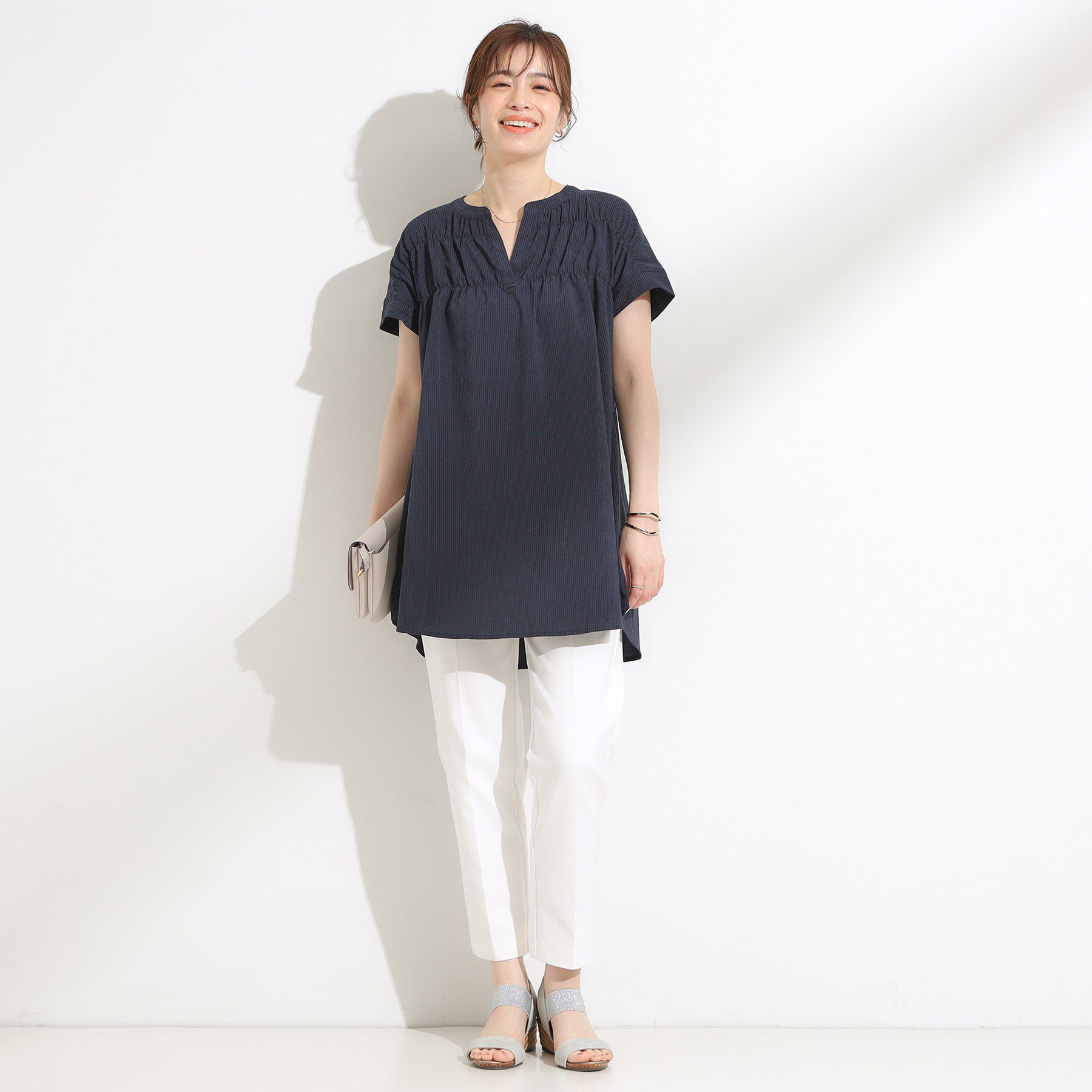 SHOO･LA･RUE「【S-LL/ひんやり/体型カバー】サッカーストライプ Aラインチュニックブラウス」|チュニック|