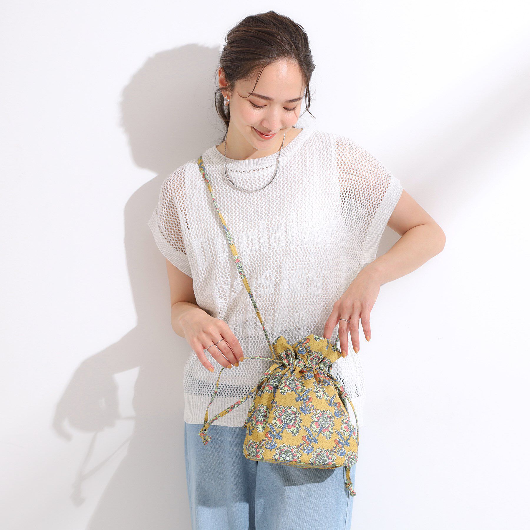 SHOO･LA･RUE「ころんとしたフォルムが魅力 ラタプリント 巾着ショルダーバッグ」|ショルダー・メッセンジャー|イエロー(132)