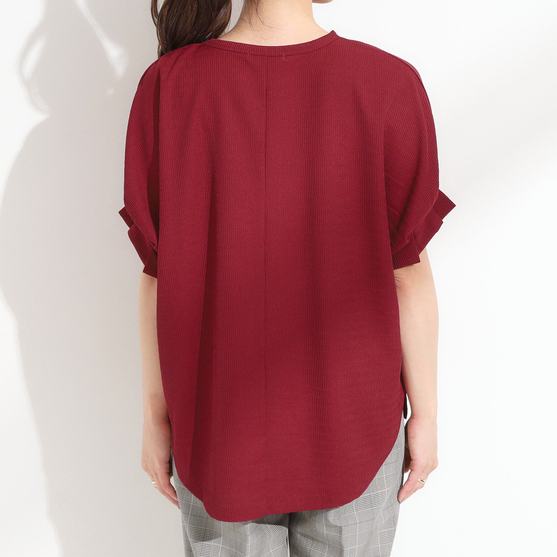 SHOO･LA･RUE「【S-LL/洗える】お袖のタックがアクセント インせず着られる さらさらドルマントップス」|Tシャツ・カットソー|