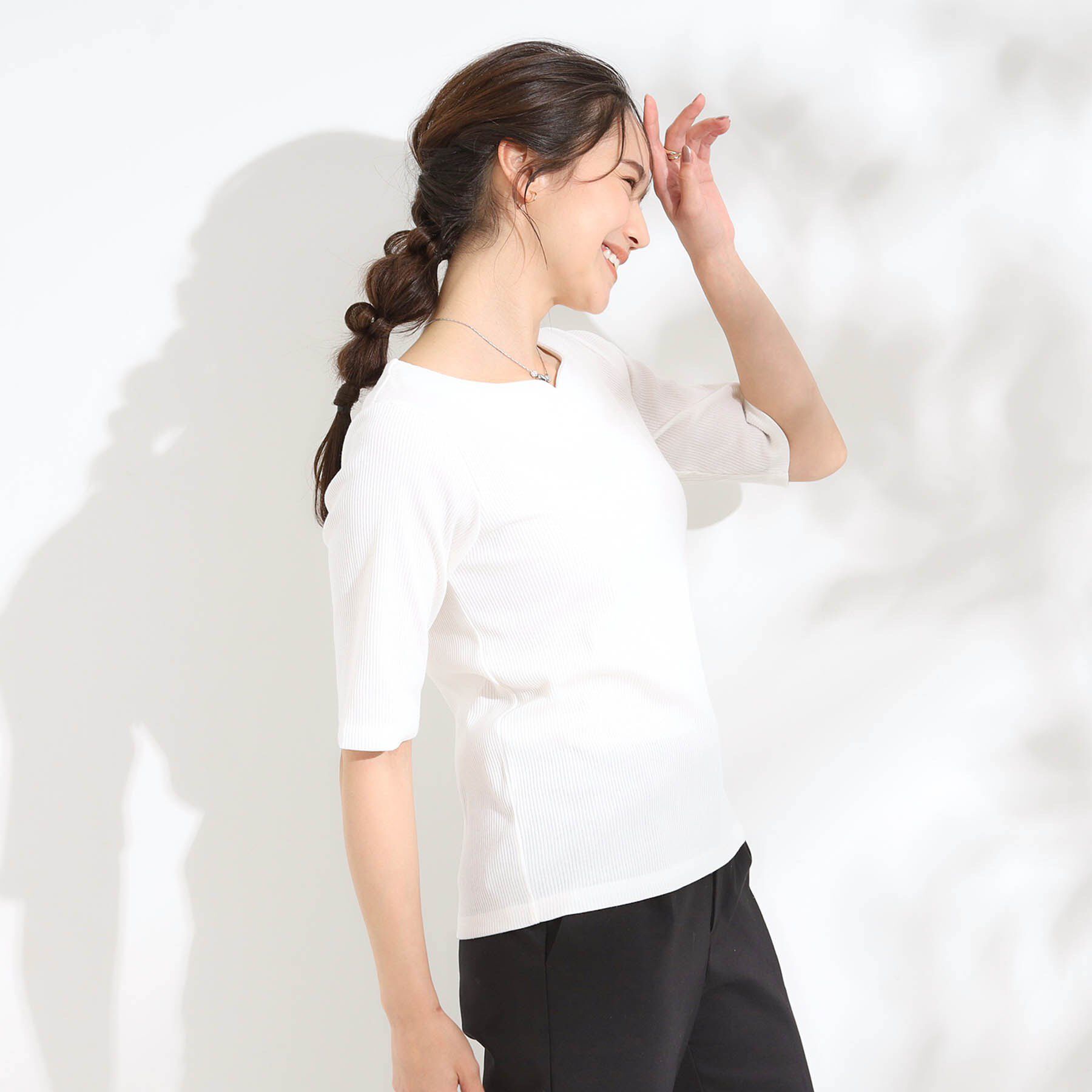 SHOO･LA･RUE「【S-LL】女性らしさ漂うハートネック テレコ5分袖トップス」|Tシャツ・カットソー|