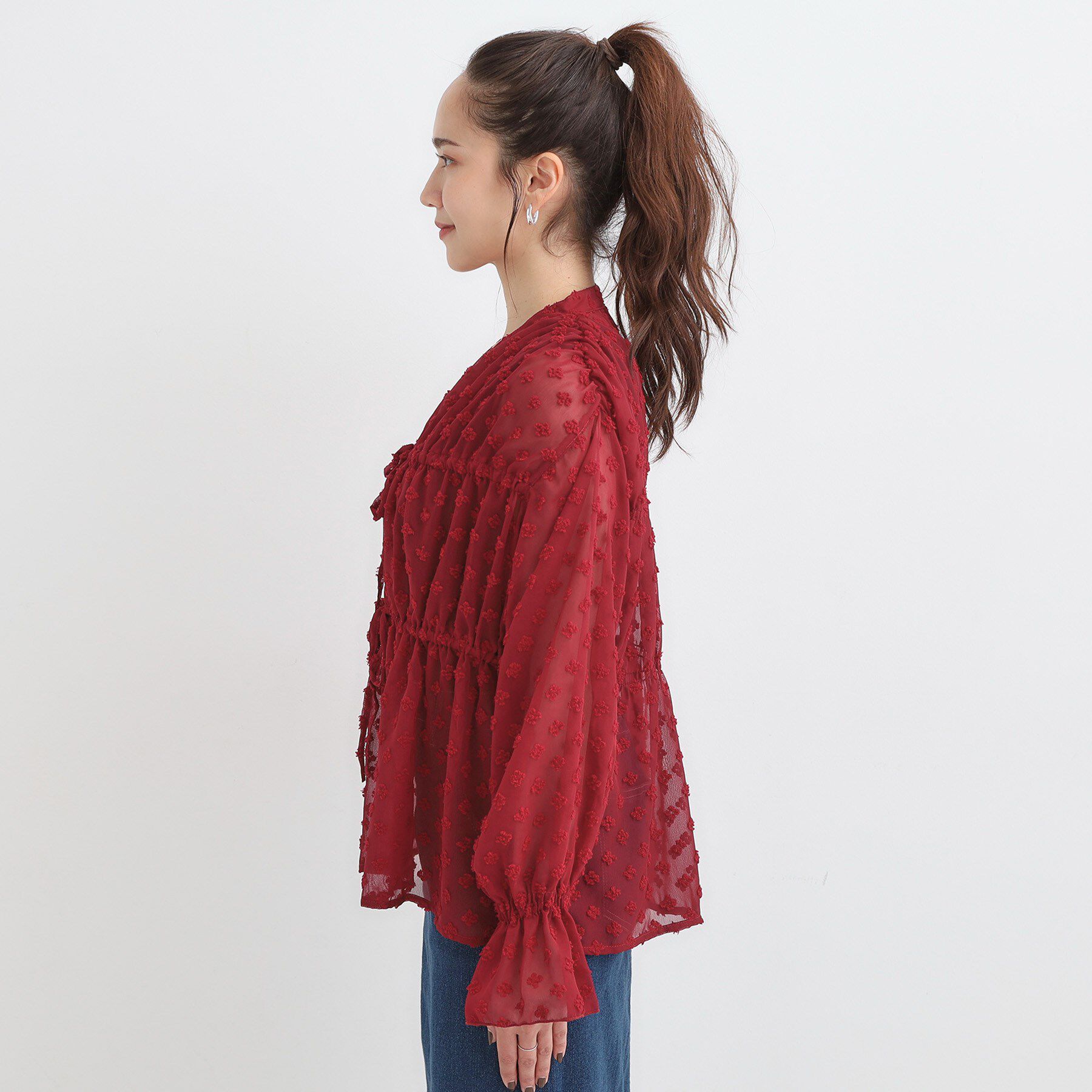 SHOO･LA･RUE「華やかにさをプラスする シアードビー シャーリングブラウス」|シャツ・ブラウス|