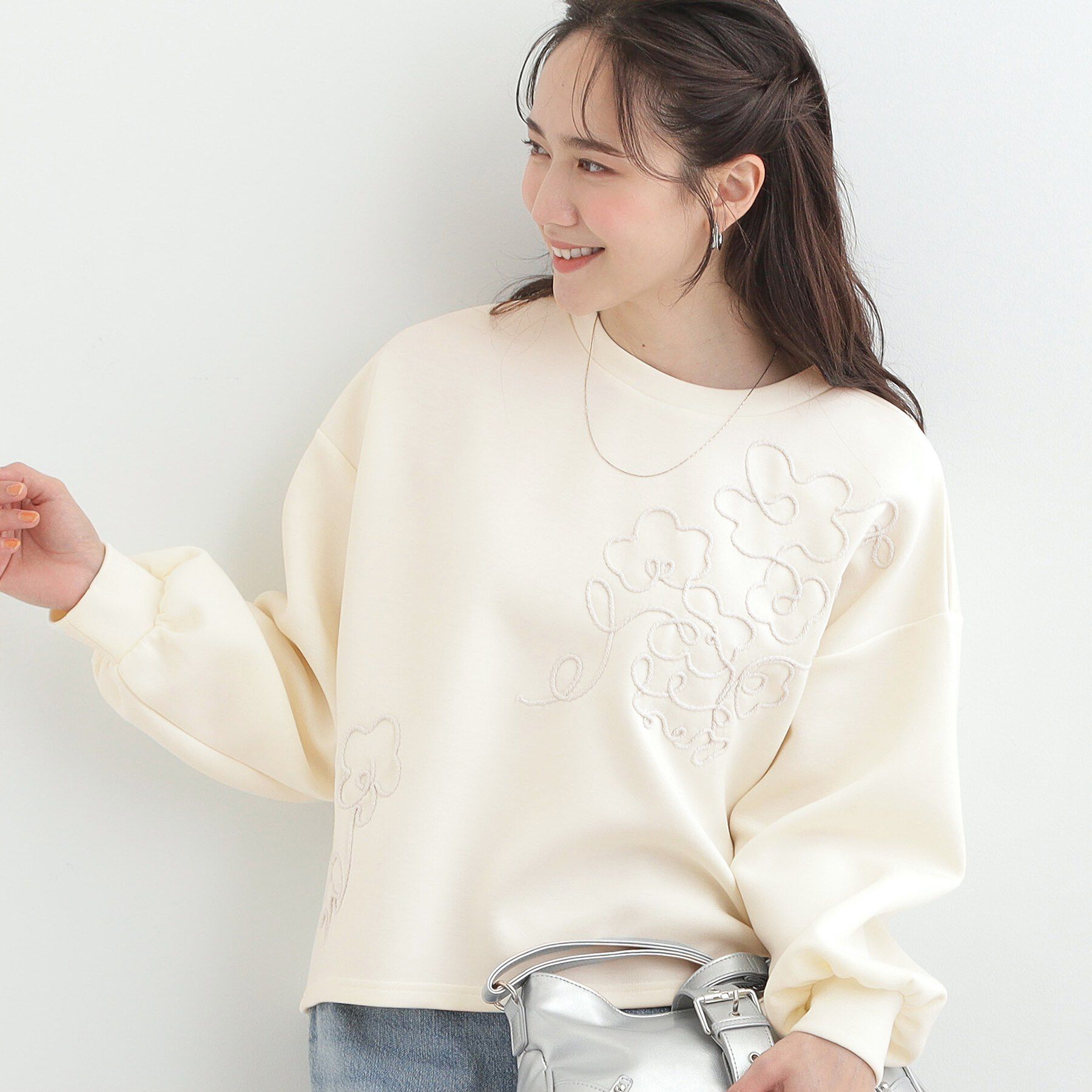 SHOO･LA･RUE「お花ロープ刺繍ダンボールトップス」|Tシャツ・カットソー|オフホワイト(003
