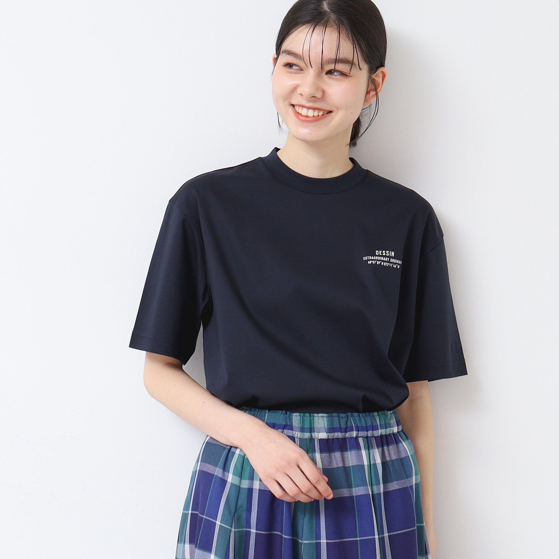 Dessin「【ユニセックス】ポイントロゴTシャツ」|Tシャツ・カットソー|