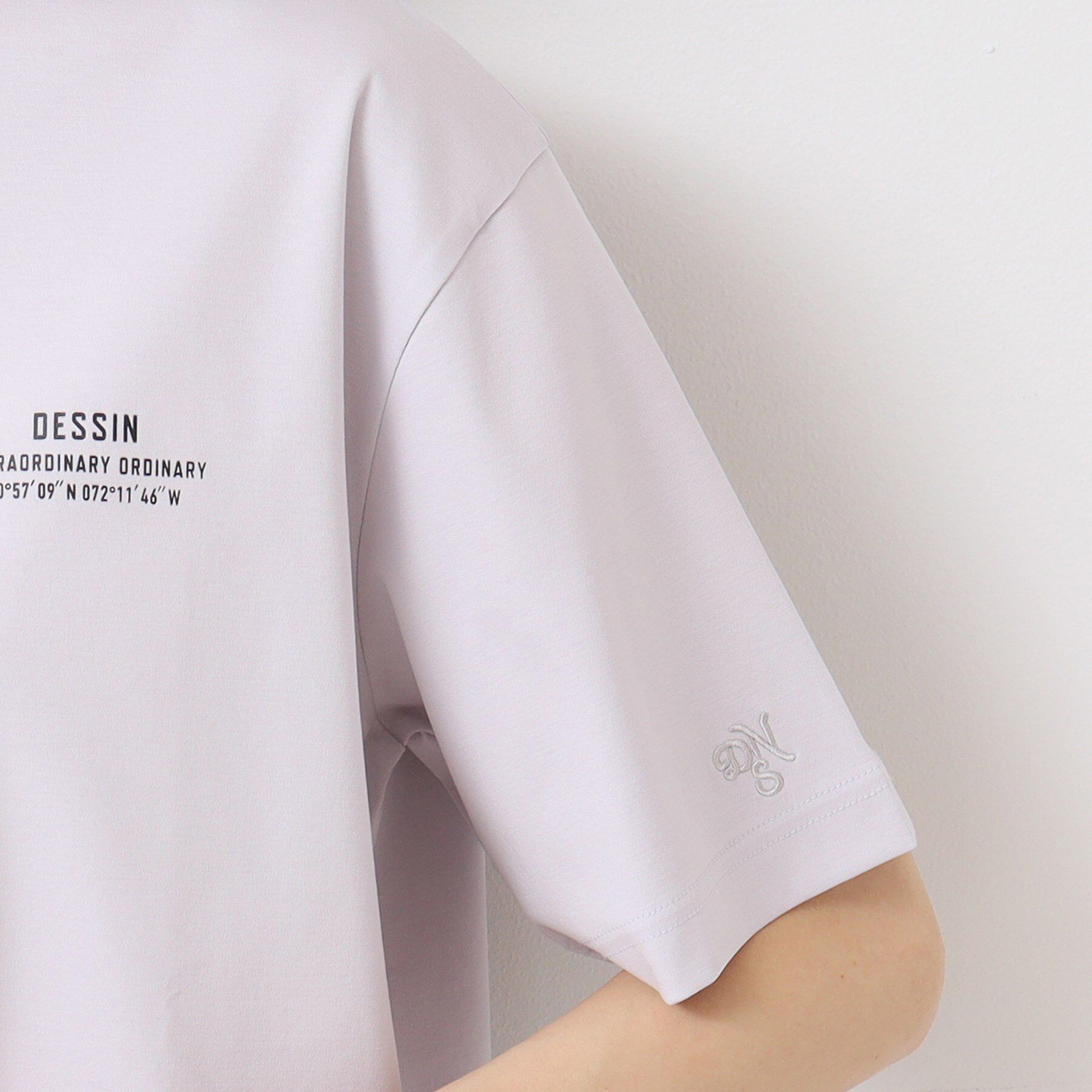 Dessin「【ユニセックス】ポイントロゴTシャツ」|Tシャツ・カットソー|