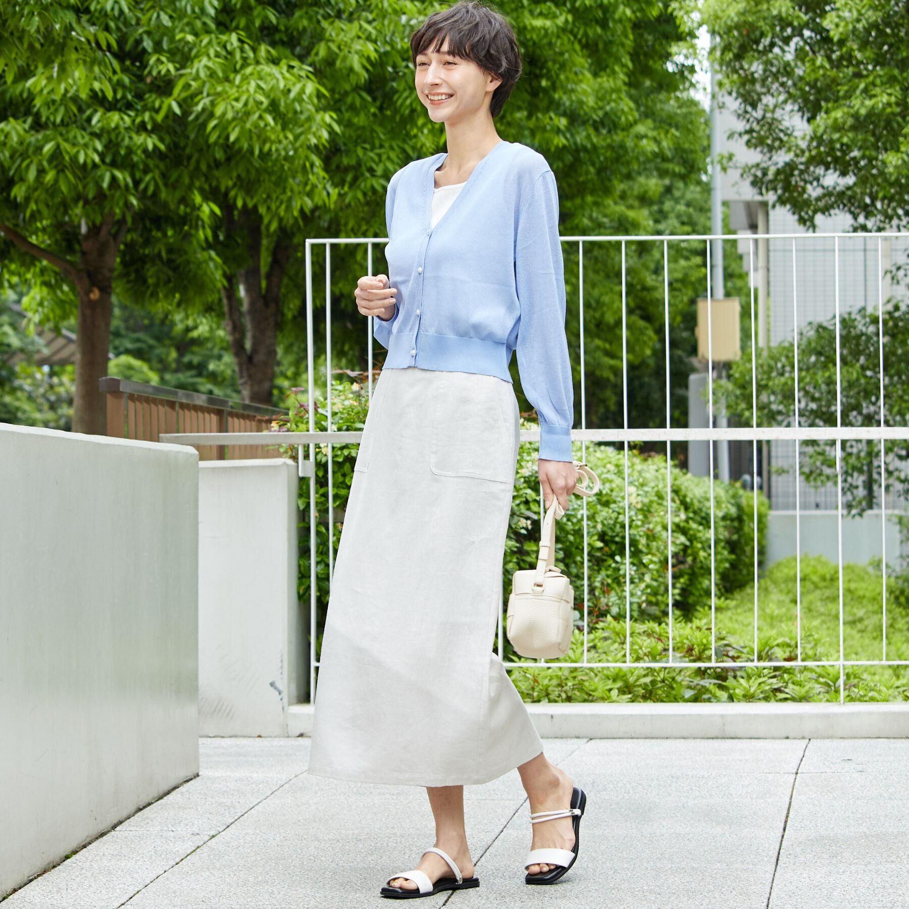 Dessin「【UVカット・洗える】パール調ボタンシアーカーディガン」|カーディガン|