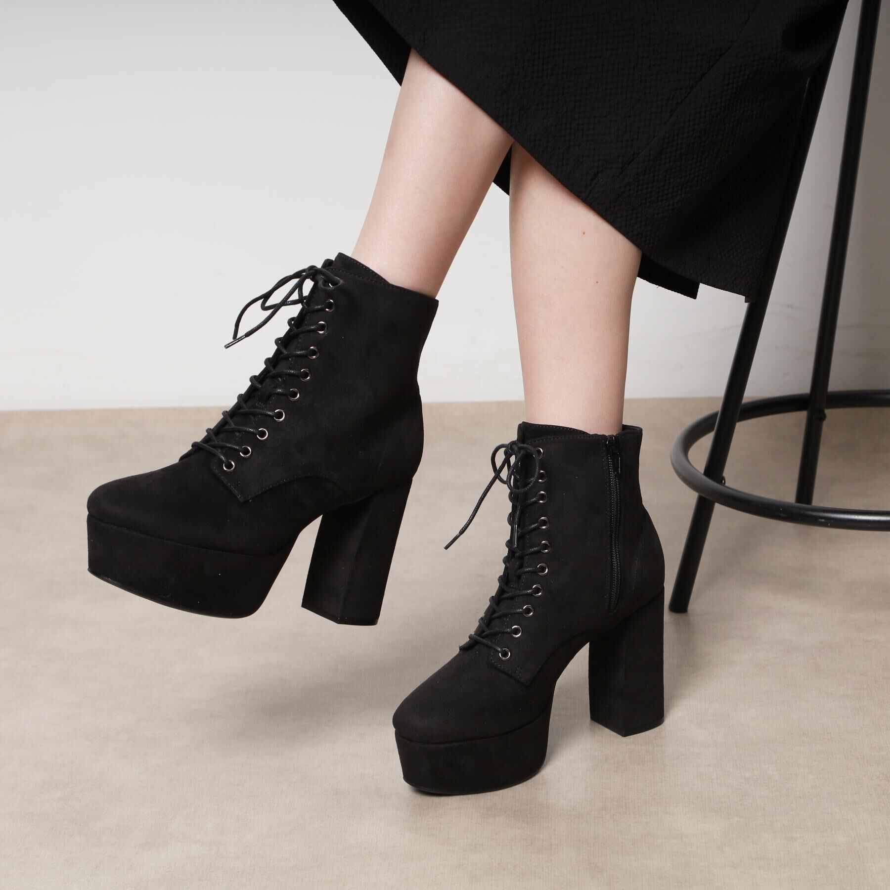 ESPERANZA「【ラク盛り／ショートブーツ】リピーター続出／脚長美脚　厚底レースアップブーツ」|ショートブーツ|