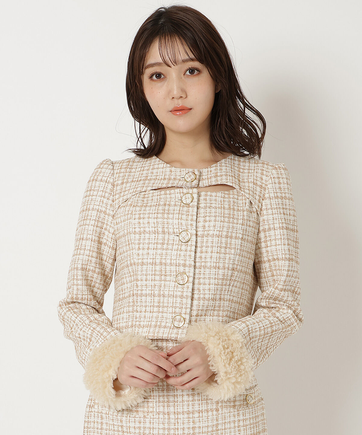 REDYAZEL「デコルテみせファー付きツィードジャケット」|ノーカラージャケット|