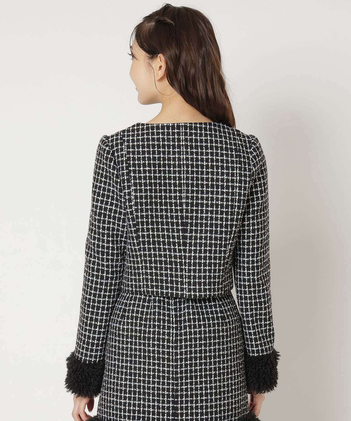 REDYAZEL「デコルテみせファー付きツィードジャケット」|ノーカラージャケット|