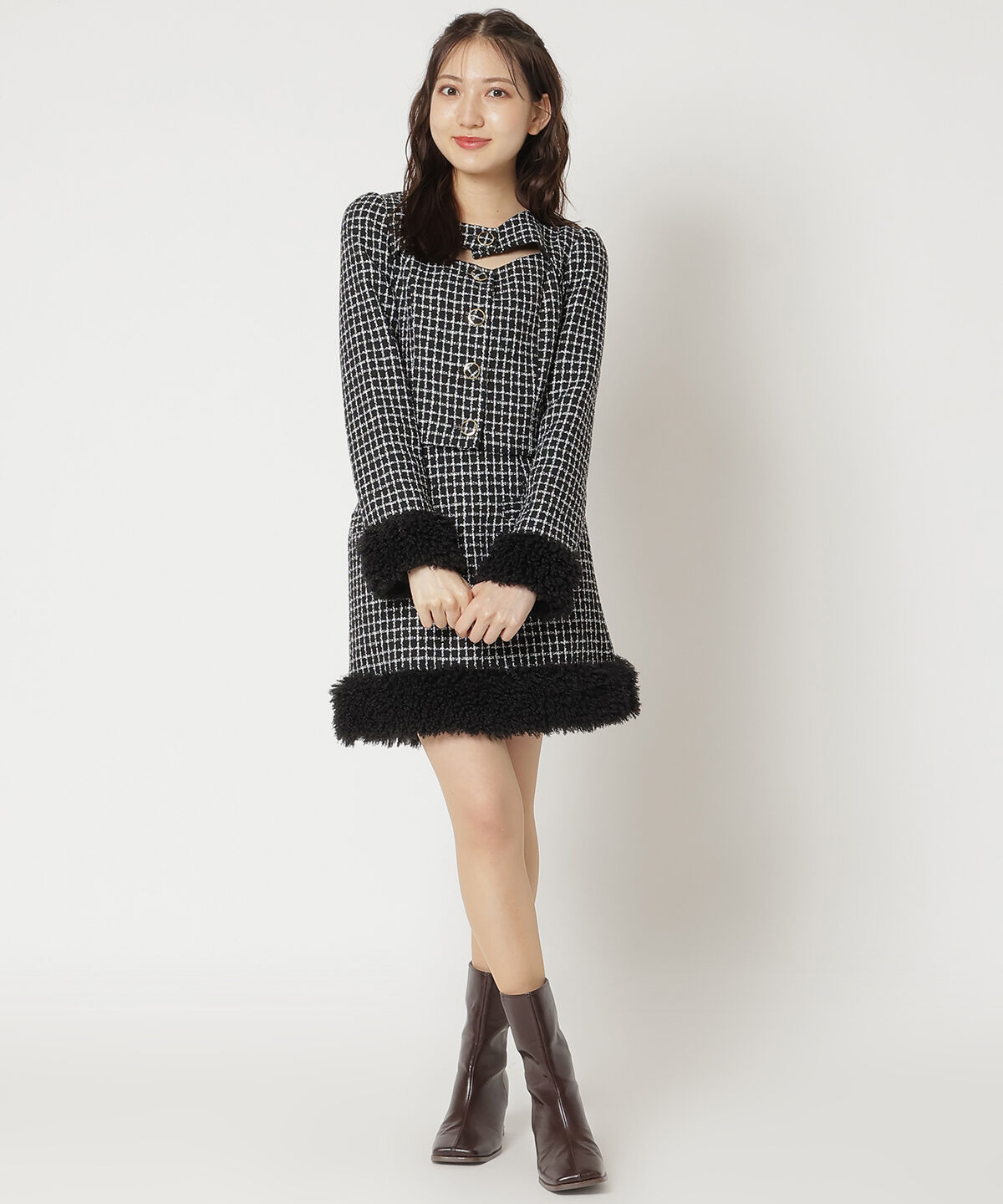 REDYAZEL「デコルテみせファー付きツィードジャケット」|ノーカラージャケット|