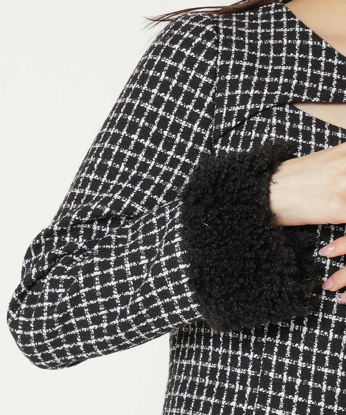 REDYAZEL「デコルテみせファー付きツィードジャケット」|ノーカラージャケット|