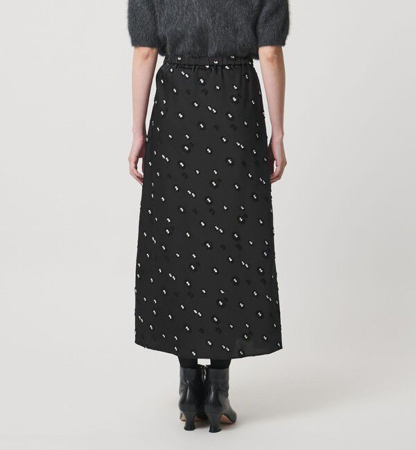 UNITED ARROWS「サテン フラワー ジャガード ロングスカート ブラック」|フレア|
