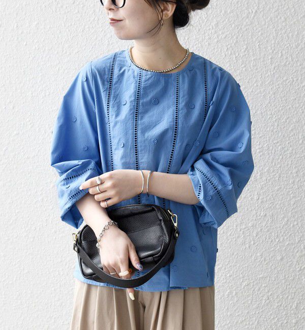 SHIPS any「《予約》【WEB限定】SHIPS any:〈洗濯機可能〉フラワー モチーフ ハシゴレース クルーネック ブラウス」|シャツ・ブラウス|