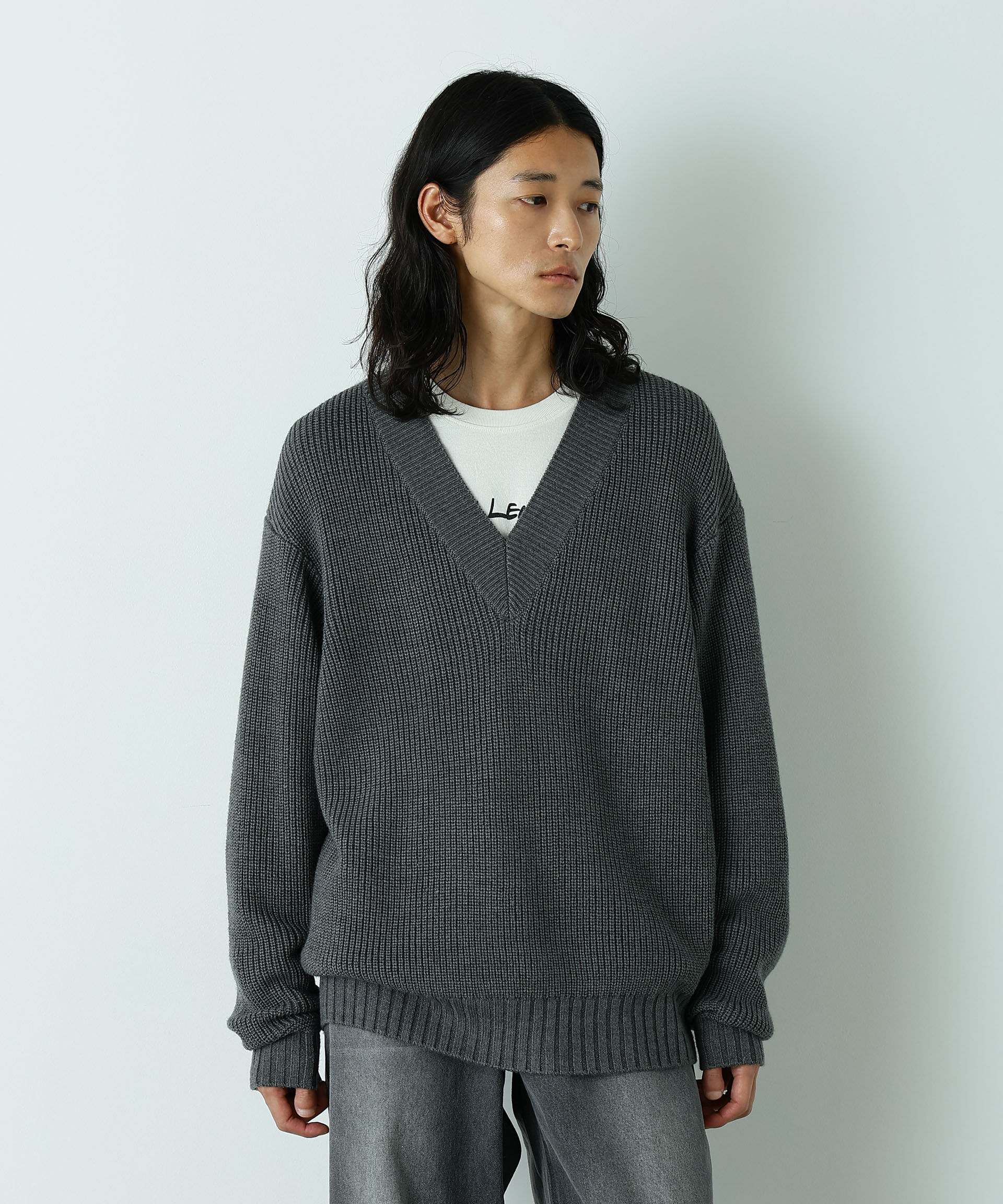 nano･universe「｢HOTEL PALACE｣  ディープVネックミドルゲージニット」|ニット・セーター|