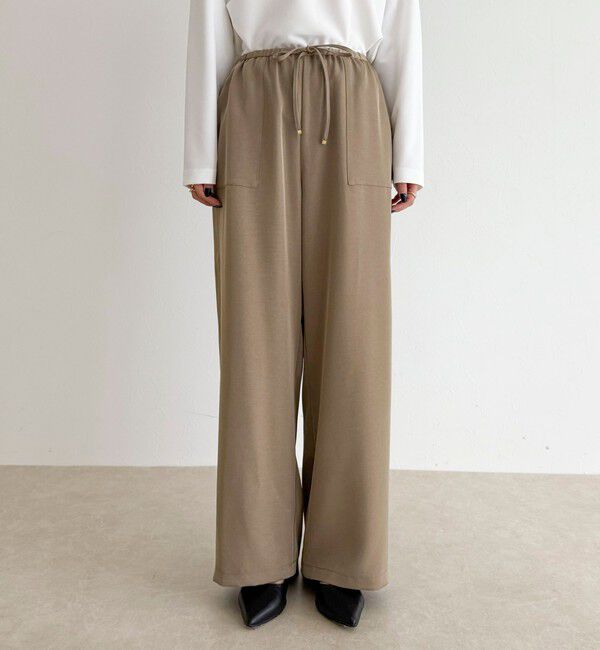 fredy emue「ツイルサテンイージーパンツ」|チノ|