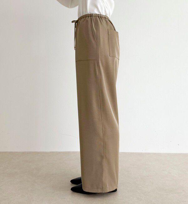 fredy emue「ツイルサテンイージーパンツ」|チノ|