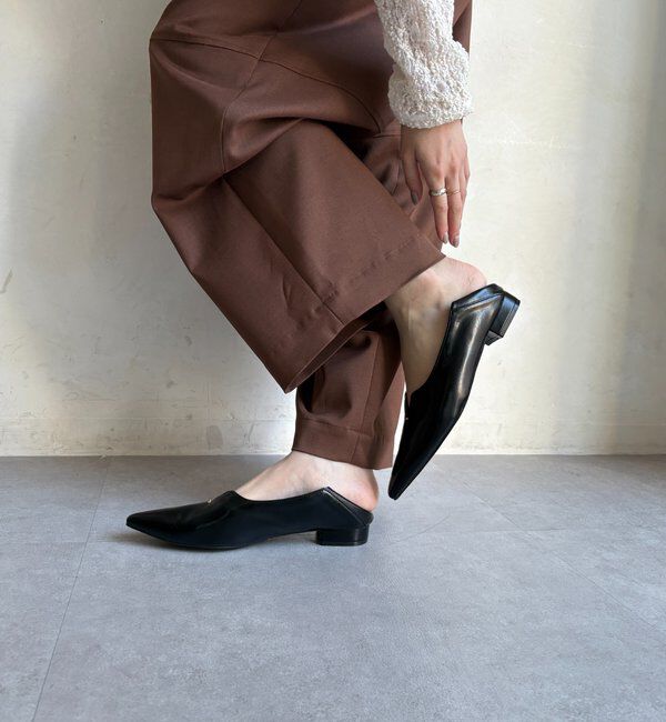  「VカットGOLDモチーフミュール」|その他|