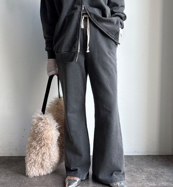  「【セットアップ対応】ピグメントフレアパンツ」|チノ|