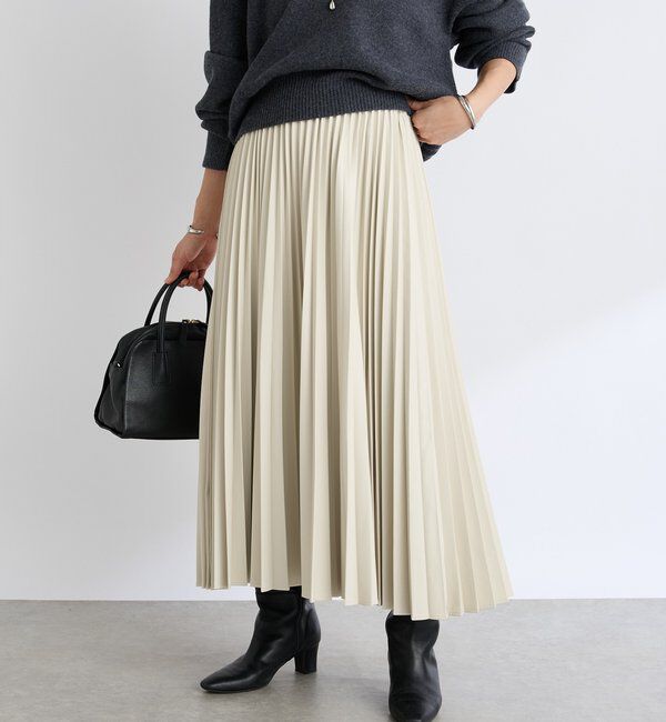  「【リバイバル/ウエストゴムで着やすい】レザーライクプリーツスカート」|スカート|