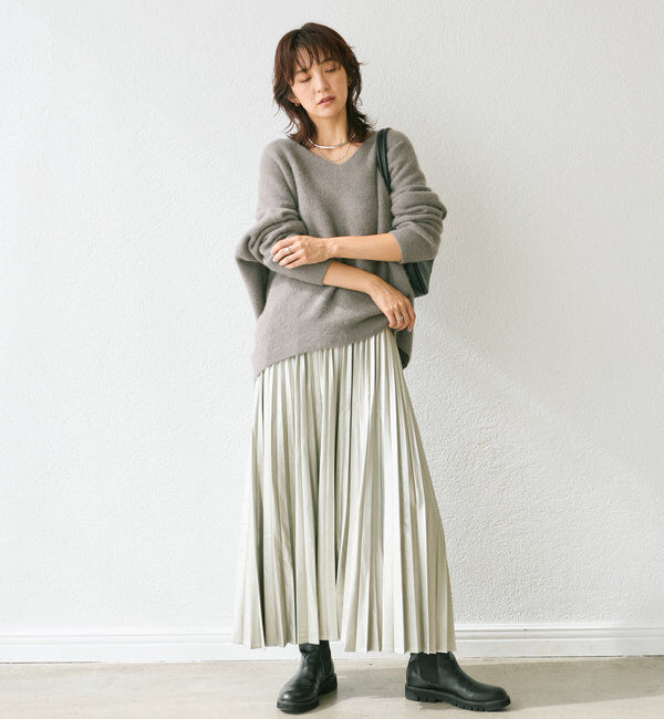  「【リバイバル/ウエストゴムで着やすい】レザーライクプリーツスカート」|スカート|