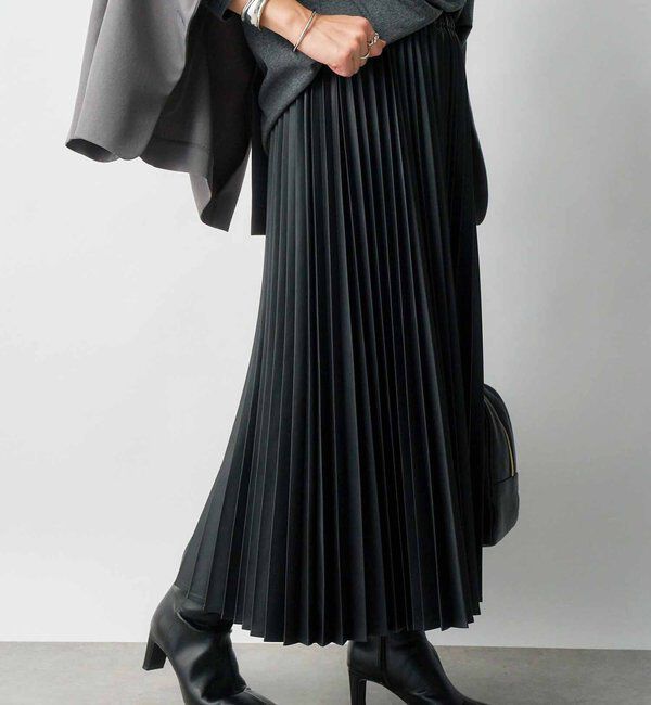  「【リバイバル/ウエストゴムで着やすい】レザーライクプリーツスカート」|スカート|ブラック