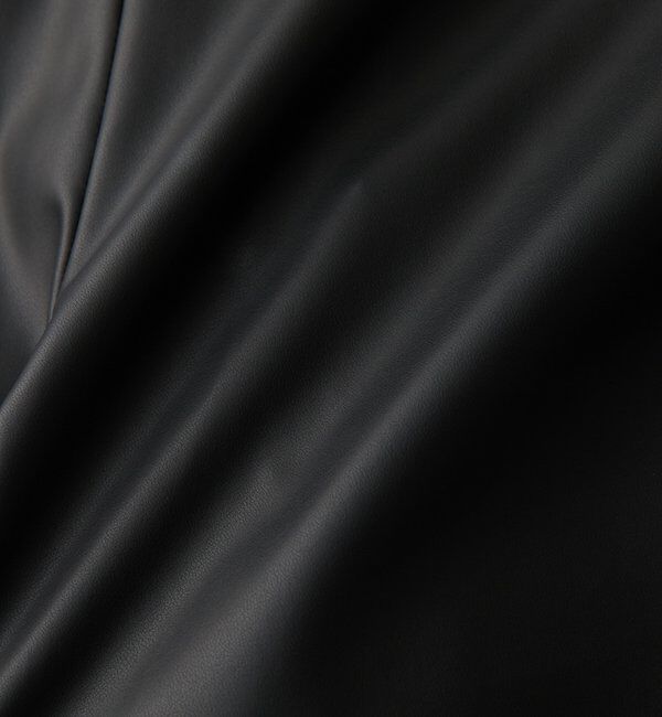  「【ハンサムな着こなしに】合皮ハーフパンツ」|チノ|