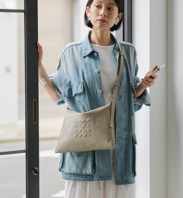  「エンボスモノグラムショルダーバッグ」|ショルダー・メッセンジャー|