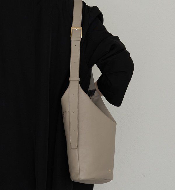  「レザーショルダーバッグ」|ショルダー・メッセンジャー|