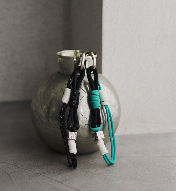  「【再値下げ】パラコードバッグチャーム」|チャーム・キーホルダー|