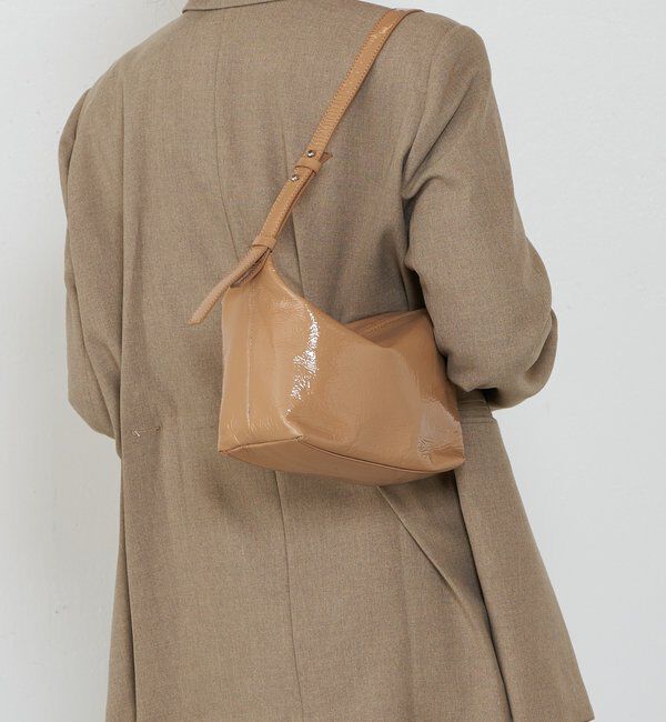  「【再値下げ】エナメルワンショルダーバッグ」|ショルダー・メッセンジャー|