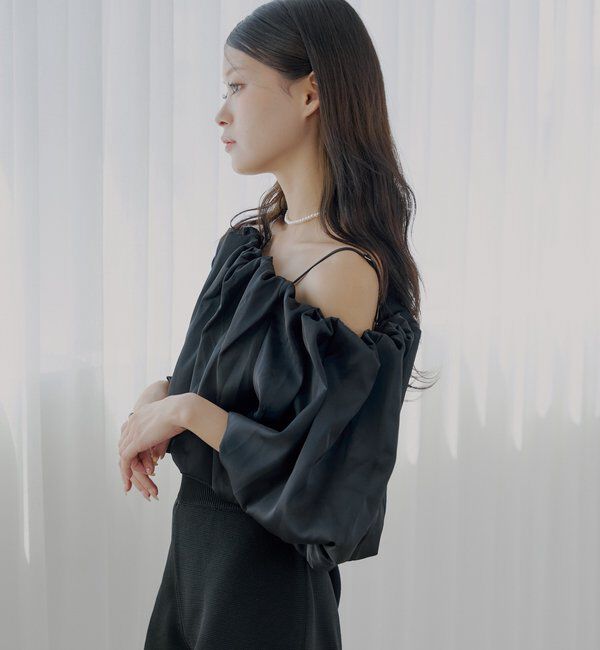  「【SALON by Chico】ギャザーバルーンオフショルブラウス」|シャツ・ブラウス|