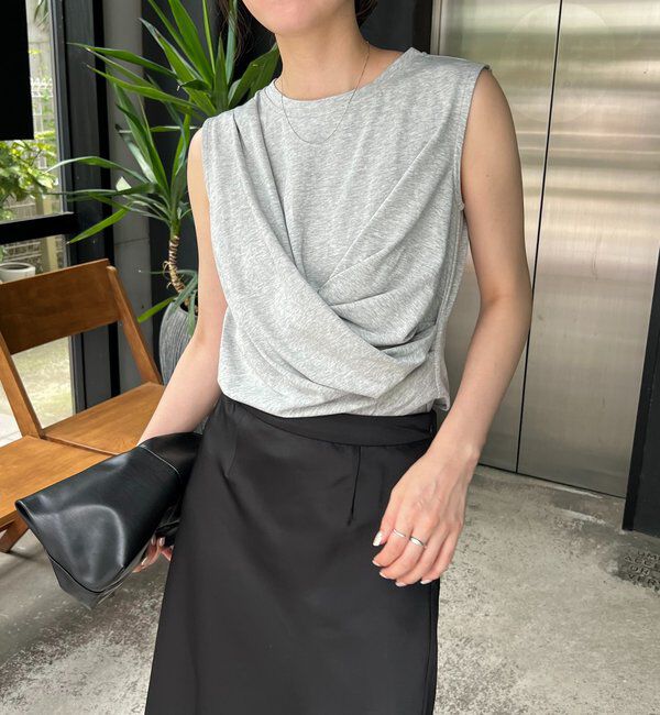  「【高見え素材/ウエスト周りカバー】ツイストドレープTシャツ」|Tシャツ・カットソー|