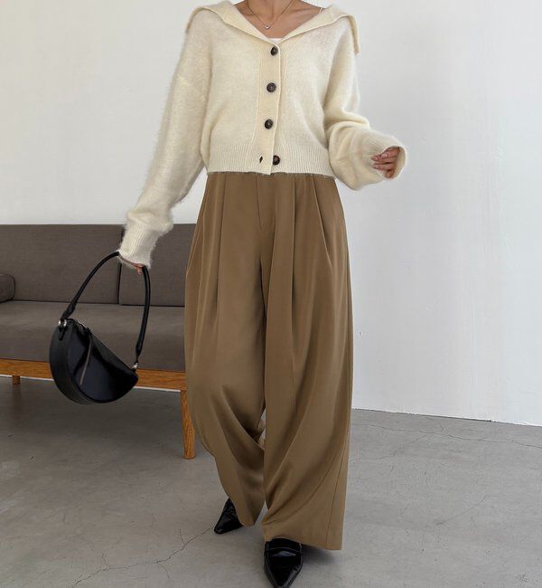  「【選べる4サイズ展開/全骨格細見え】すっきりスラックスワイドパンツ」|チノ|