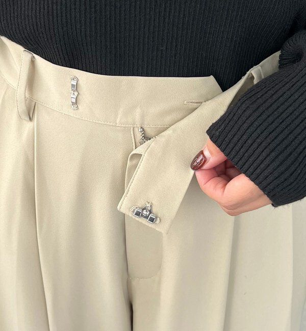  「【選べる4サイズ展開/全骨格細見え】すっきりスラックスワイドパンツ」|チノ|